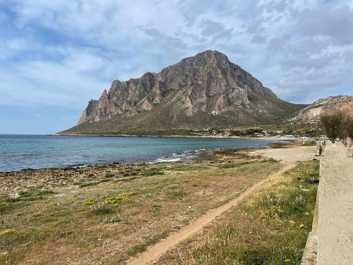 مبيت وإفطار كوستوناتشي Raggi Di Sole المظهر الخارجي الصورة