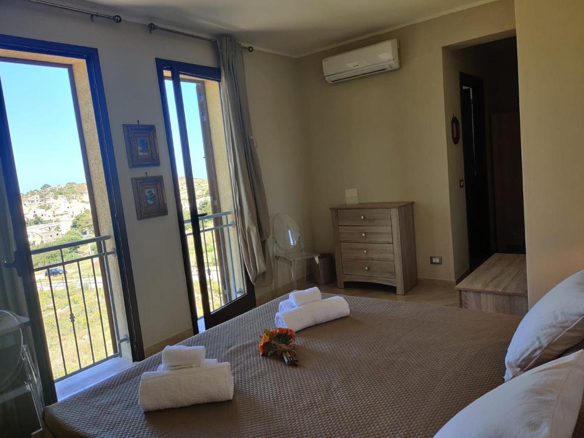 مبيت وإفطار كوستوناتشي Raggi Di Sole المظهر الخارجي الصورة