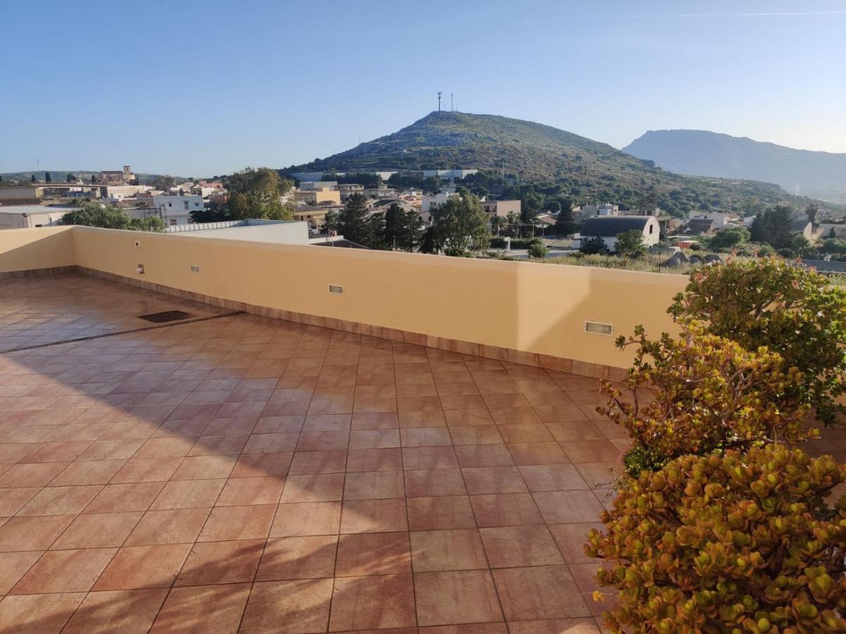 مبيت وإفطار كوستوناتشي Raggi Di Sole المظهر الخارجي الصورة